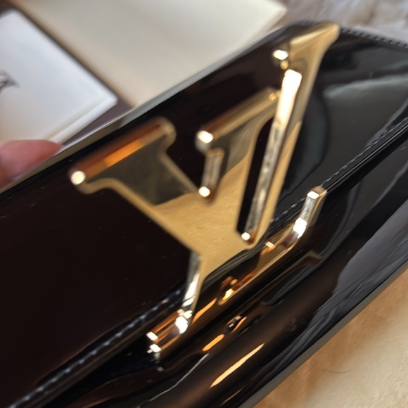 Louis Vuitton Black Patent Leather Clutch - Picture 5 of 9